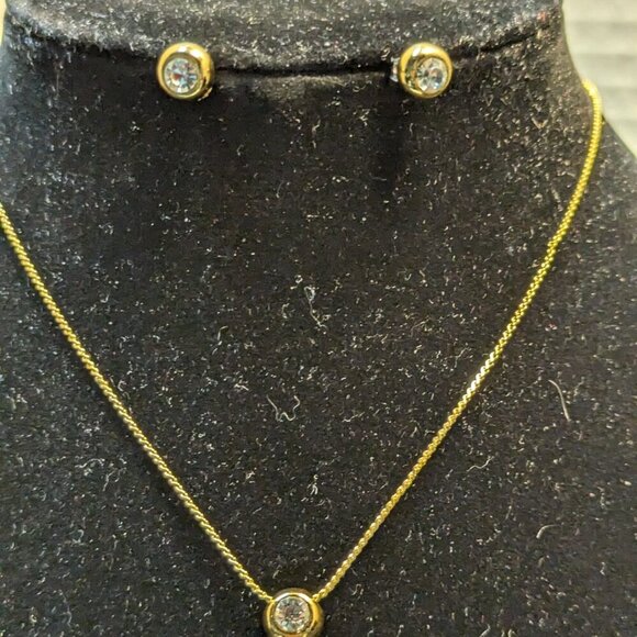 Elegant Yellow Gold Filled Round CZ Pendant Necklace Earrings Set - Picture 9 of 15